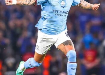 Tumuombee : Top Footballer Apologises To Wife For Having Two Kids With Another Woman