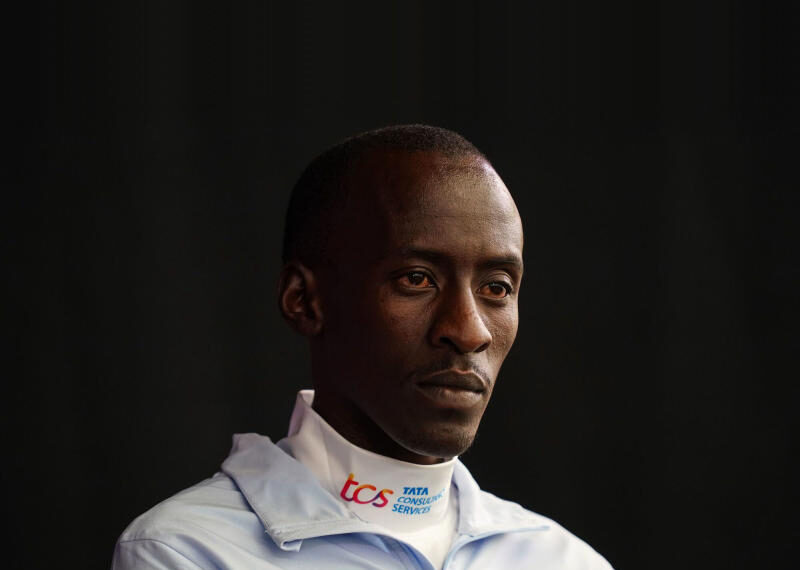 Why Kelvin Kiptum’s father cried beside son’s grave